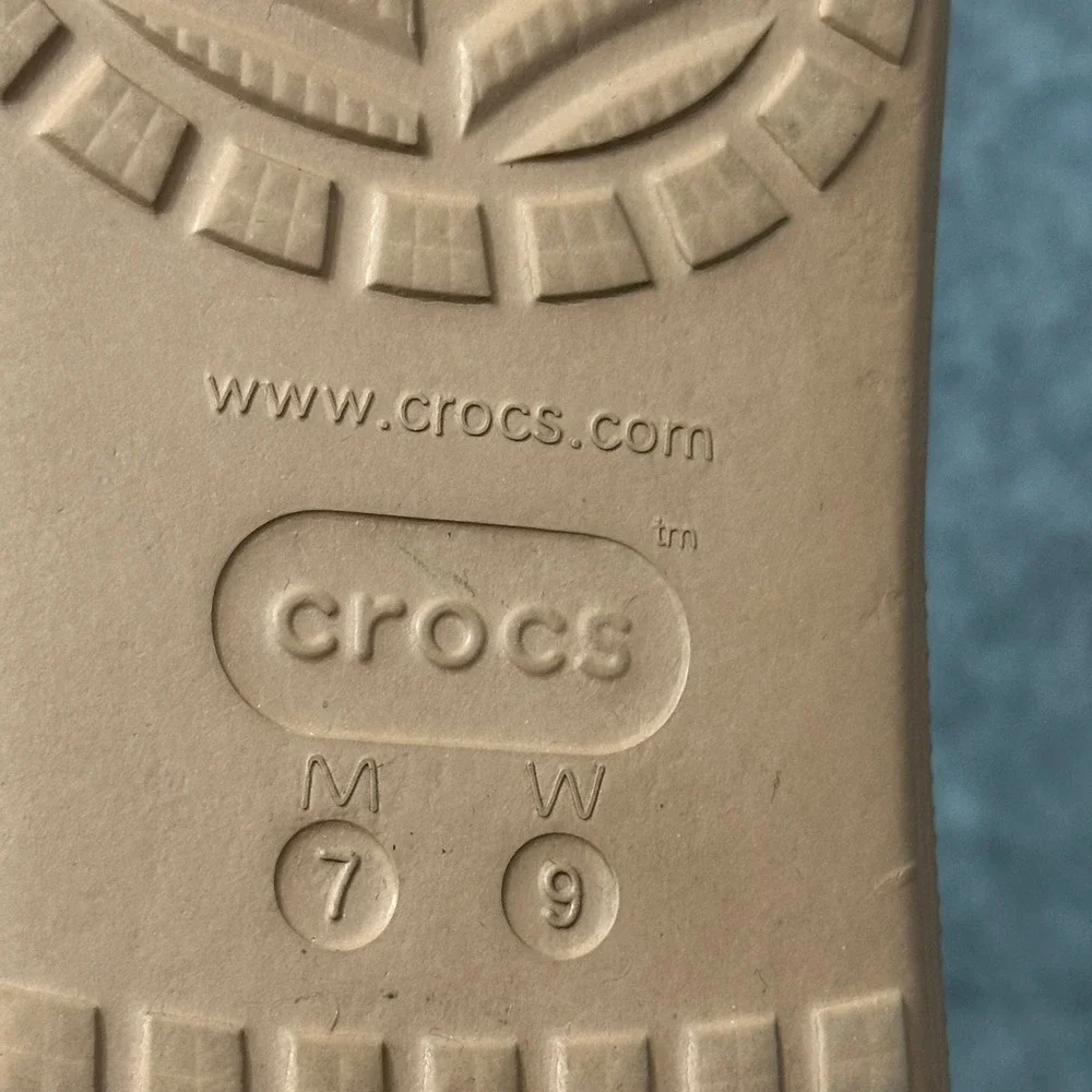 Crocs Classic Crush‎ Slide Women's Sz 9 Men's Sz 7 Bone Platform Sandals
